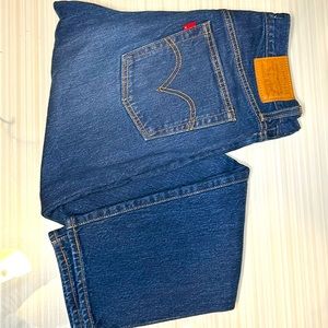 Levi’s Wedgie Jeans